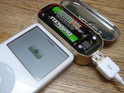 讓乾電池為USB設備充電的小能量盒